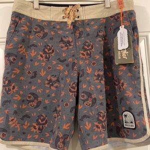 Howler Brothers Stretch Bruja Boardshorts size 33